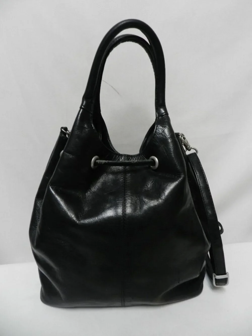 Crossing Pointe Vintage Leather drawstring bucket shoulder bag purse satchel